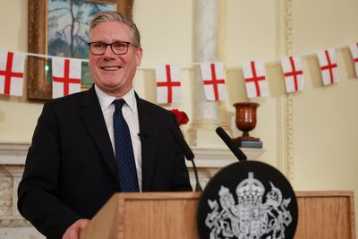 PM hails English values of ‘service, generosity, respect’ on St George’s Day
