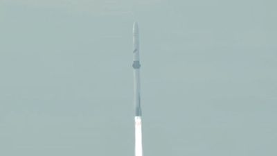 Blue Origin's huge New Glenn rocket grounded after launch mishap