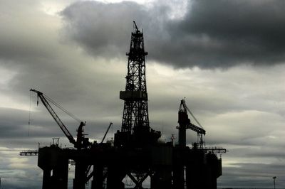 Urgent action on oil and gas decommissioning could create 25,000 jobs – report