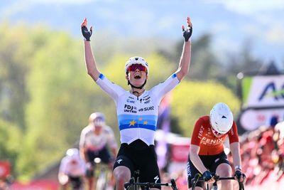 'Oh my god I still need to do a sprint!' – Demi Vollering wins La Flèche Wallonne with long attack on Mur de Huy