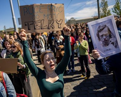 Czech journalists threaten to strike over plan to scrap licence fees