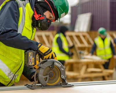 ‘Apprenticeship penalty’ on benefits forces young people from poorer UK families to quit