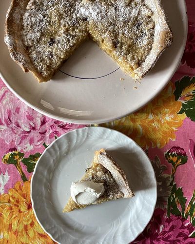 Rachel Roddy’s recipe for almond and lemon spiced treacle tart