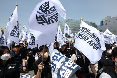 Samsung faces mass strike threat as workers demand share of AI profits