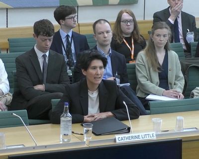 Olly Robbins refused to give Mandelson vetting summary to Cabinet Office, says Cat Little