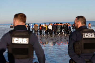 Britain and France will sign a 3-year deal to curb small-boat Channel crossings