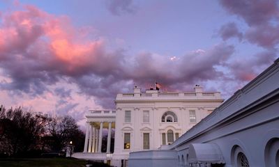 Why are White House journalists partying with Trump?