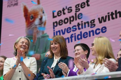 New investors flock to low cost trading platforms as major ad campaign begins