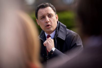 Sarwar continues to ‘stand by’ his call for Starmer to resign as PM