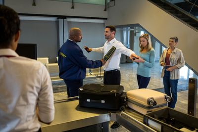 Government Shutdown Fears Grow as Trump Administration Warns TSA Workers Pay May Soon Dry Up