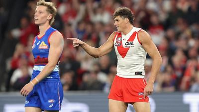 Curnow in seventh heaven as Swans feast on Bulldogs
