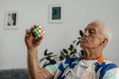 4 Medications That May Increase Dementia Risk: Warning Signs You Should Know Today