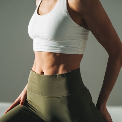 Your Hips Aren’t ‘Tight’, They’re Just Sleeping—PT's Reckon This 60-Second Reset Will Banish Sleepiness For Good