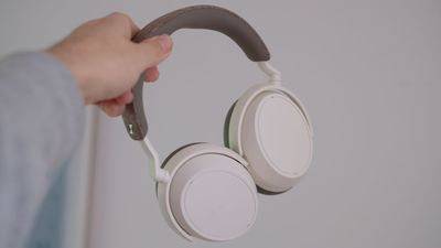 The Sennheiser Momentum 4 is still the best everyday pair of headphones for everyday users