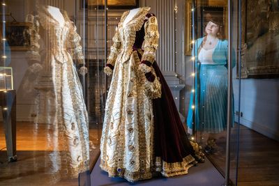 ‘Ritzy’ exhibition of Edwardian fashion to bring royal gowns to Scotland for first time