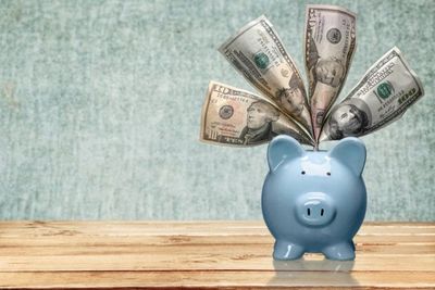 5 Things That Can Happen When You Leave Too Much Money in Your Savings Account