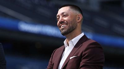 USMNT Legend Clint Dempsey Gives World Cup Prediction, Pulisic Message