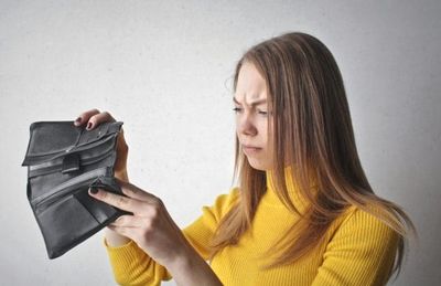 Why More Women Are Being Targeted in Financial Scams — New Data Reveals a Spike