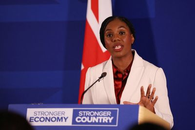 Badenoch vows to ‘end blanket 20mph schemes’ for drivers as Tories aim to ‘get Britain moving again’