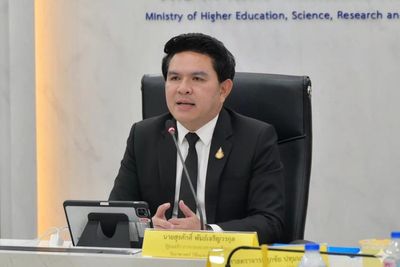 Visa-free stay to be cut for 'quality boost'