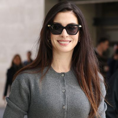 Anne Hathaway's Take On the Pencil Skirt Trend Looks Ready for Work at 'Runway' Magazine