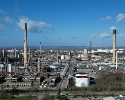 Revealed: UK oil refinery owner moved Russian loans to offshore subsidiary where sanctions did not apply