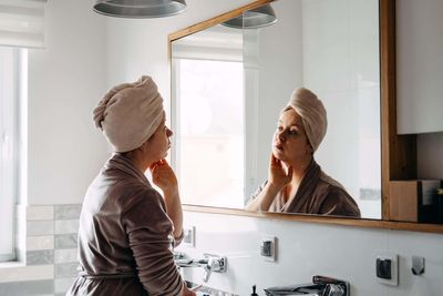 How to treat adult acne