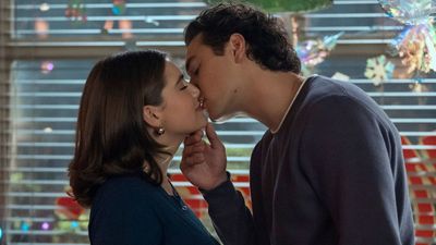 '100% accurate' Off Campus trailer praised as book fans are convinced Dean and Allie's scene means Prime Video romance drama is 'getting season 2'