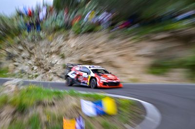 WRC Canary Islands: Ogier leads, SS3 cancelled due to spectators parking illegally