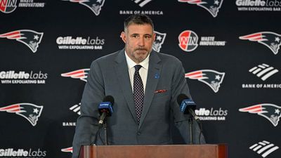 Eliot Wolf Details What Patriots Will Miss Most From Mike Vrabel on NFL Draft’s Final Day