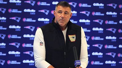 Mike Vrabel Had Such an Awkward Conversation With Patriots’ First-Round Draft Pick