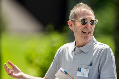 Amazon CEO Andy Jassy started a chicken wing eating club when he first moved to Seattle to build his network—he once ate 57 wings in one sitting