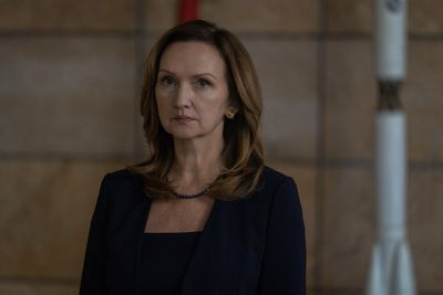 Apple's Intergenerational Sci-Fi Epic Just Dropped A Crucial Clue For Its Spinoff