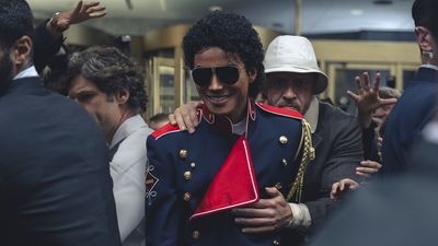 Critics Are Down On The Michael Jackson Biopic, But Audiences Are REALLY Disagreeing