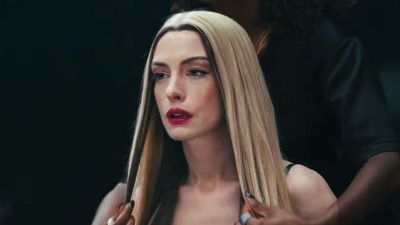 Anne Hathaway stuns in her latest movie — and no, I'm not talking about 'The Devil Wears Prada 2'