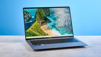 I’ve been testing the Geekom GeekBook X14 Pro for two months — and it’s a surprisingly strong MacBook alternative