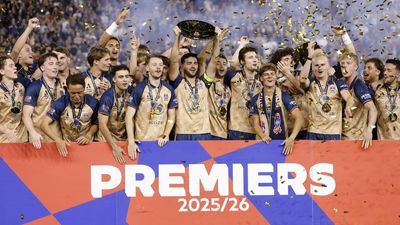 'Brave' Jets maul Mariners, eye off second championship