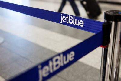 JetBlue faces class-action lawsuit over alleged ‘surveillance pricing’