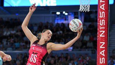 South African shines as Adelaide strike down Lightning