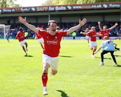 York City promoted back to EFL in remarkable finale as 106-point Rochdale face playoffs