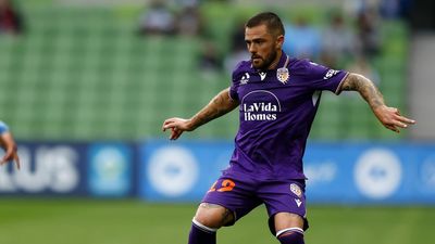 Glory great Risdon bows out in style with win over Roar