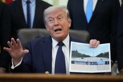 Trump to give Lincoln Memorial Reflecting Pool a $2 million makeover