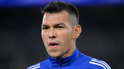 San Diego Manager Gives Stone-Cold Response to Hirving Lozano Return Speculations