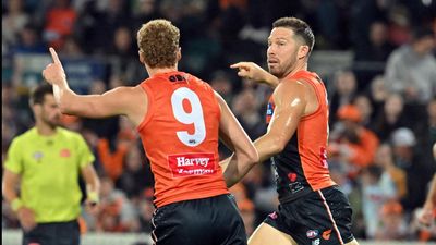 Clarkson blasts AFL technology as Giants down Kangaroos