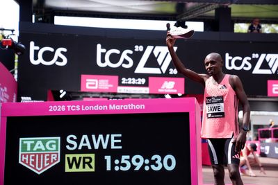 London Marathon 2026: Sabastian Sawe and Yomif Kejelcha smash two-hour barrier as Tigst Assefa sets record