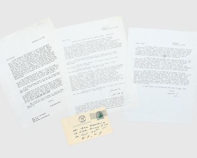 Newly released letters reveal JD Salinger’s wariness over ‘second-rate reviewers’