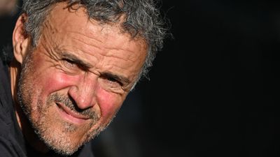 Look back in Angers: PSG boss Enrique hails focus ahead of Champions League tie