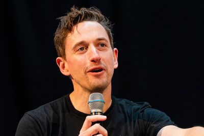 John Robins shares moment he realised he was an alcoholic: ‘Lou Sanders said I needed help’