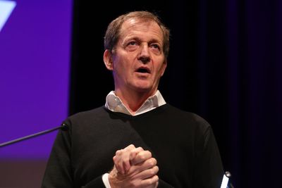 Campbell likens Starmer to Bush as he warns of ‘dark place’ if Labour fails