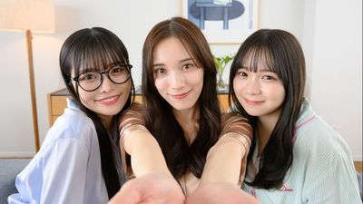 A Japanese visual novel where you're a pet hamster doted on by three sisters is back on Steam